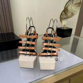 Picture of Versace Shoes _SKUVersacesz35-4014CMGDT060420396